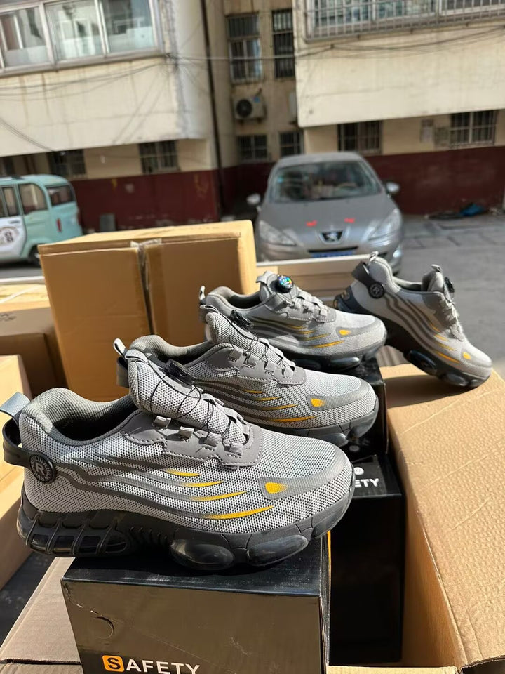 Enfant dormant avec l'oreiller Le P'tit Loup